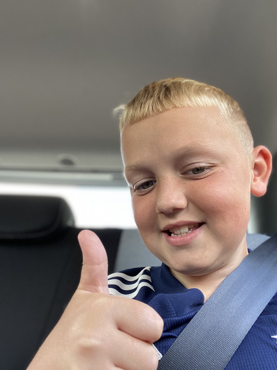 Passing the <a href="/FarsleyCelticFC/">Farsley Celtic</a> coach on our way to Devon. Good luck lads from Reuben 💙⚽️