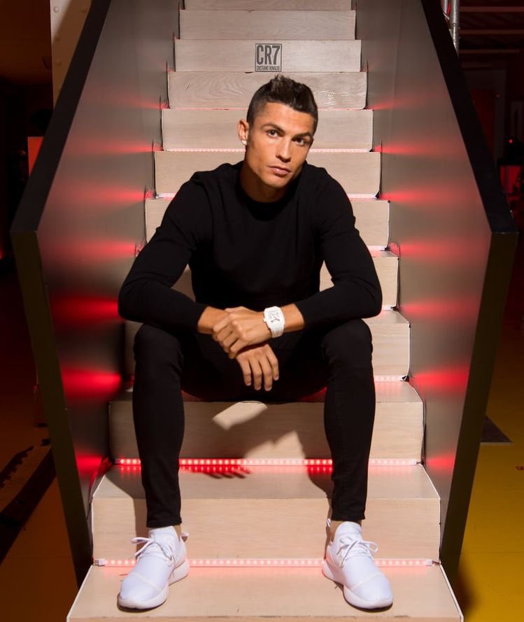 iahmedfarazz's tweet photo. Good morning ♥️
SSSSSIIIIIIUUUUUUUU
#MUFC #ManUtd #Ronaldo https://t.co/s4Luu2lUvO
