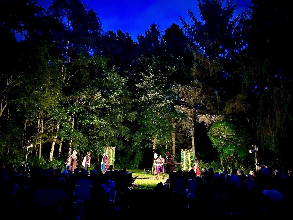 OTG_TheatreCo's tweet photo. Thank you Royden for a beautiful night. Let’s try it all again this evening shall we!
Still a few tickets left, but not many!
#RobinhoodSummer #theatre #TheatreForALL #outdoor #Summer2021 https://t.co/pFRFywKyG1