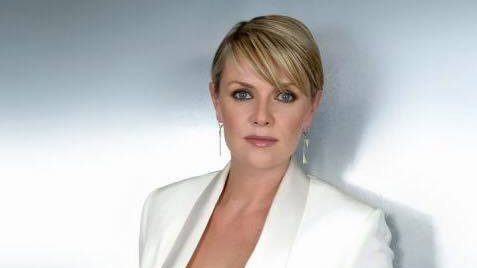Happy Birthday to British-Canadian actress and director, 
Amanda Tapping (August 28, 1965). 