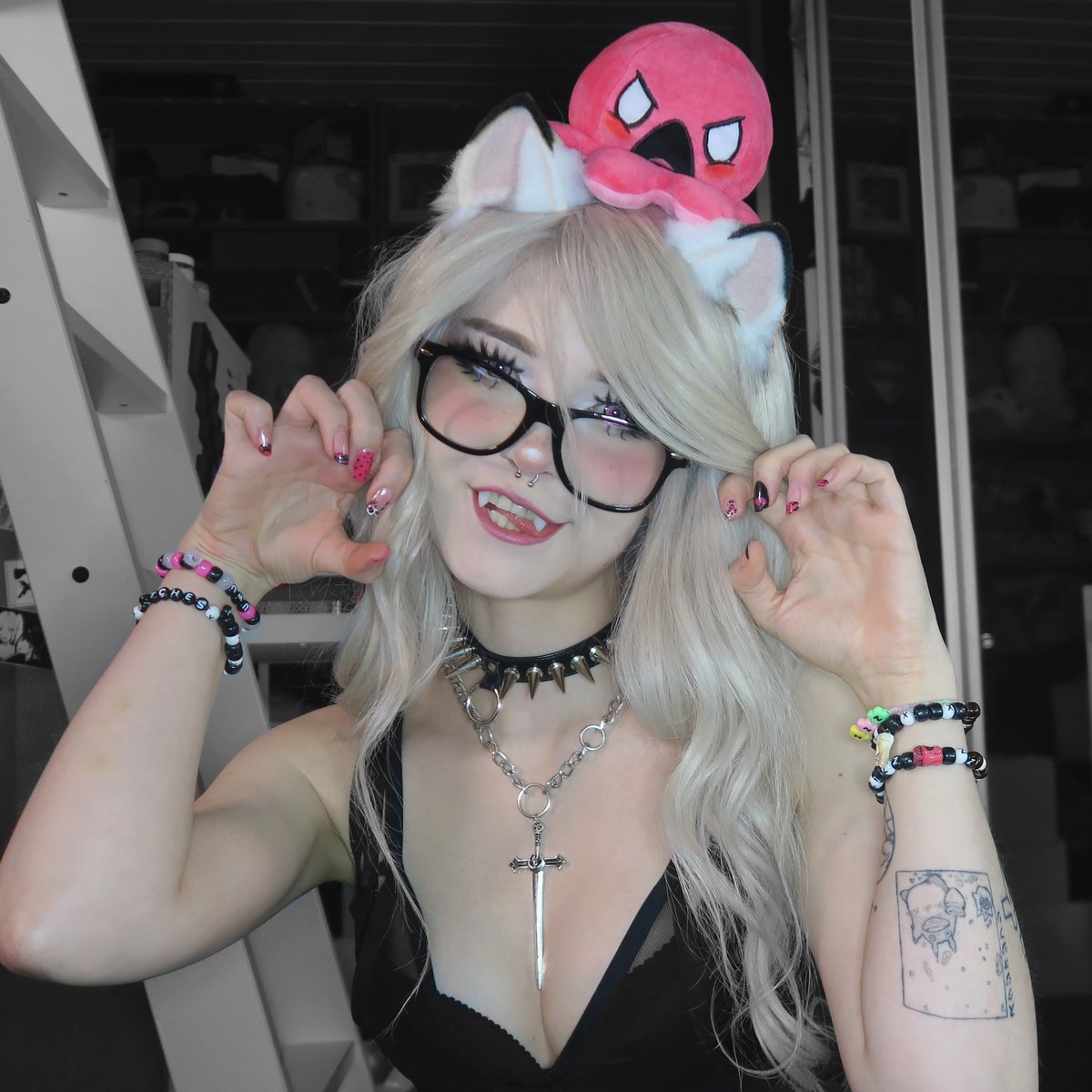 MILK( milk_g0re ) ️‍🩹 circus freak ️‍🩹