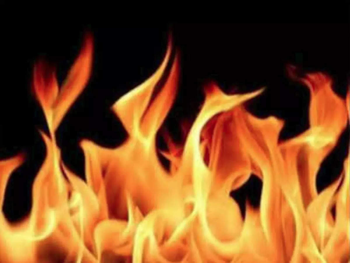YuvaChetnaIND's tweet photo. Delhi news live: Fire breaks out at factory in city, no casualties - The Times of India https://t.co/30UH6UJ05Z https://t.co/26GV5meehK