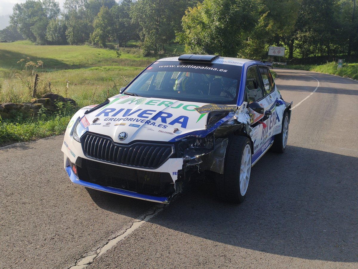 Toque y pinchazo para Miguel Ángel Suárez en el cuarto tramo. El canario llega a meta con más de tres minutos perdidos.
#CERA #Tramalon