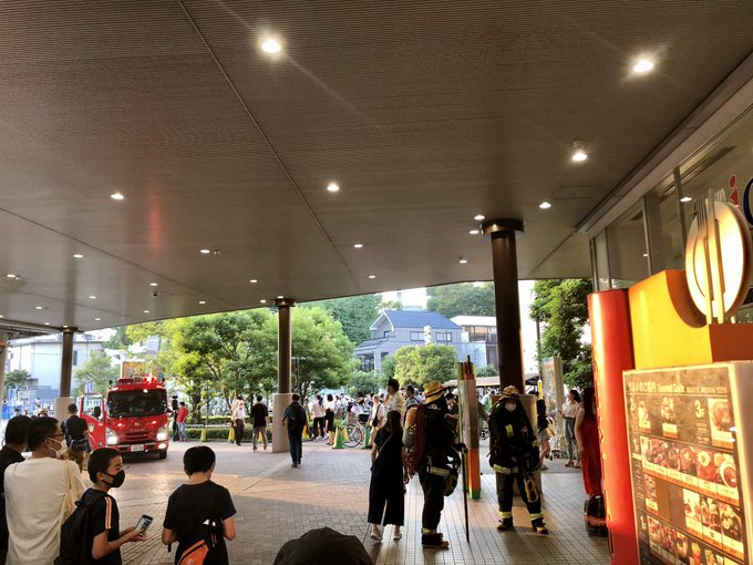 ボヤ騒ぎ 葛飾区 アリオ亀有で火災か 館内に退避放送流れる 焼き鳥屋 付近で火災との情報も まとめダネ ボヤ騒ぎ 葛飾区 アリオ亀有で火災か 館内に退避放送流れる 焼き鳥屋 付近で火災との情報も まとめダネ
