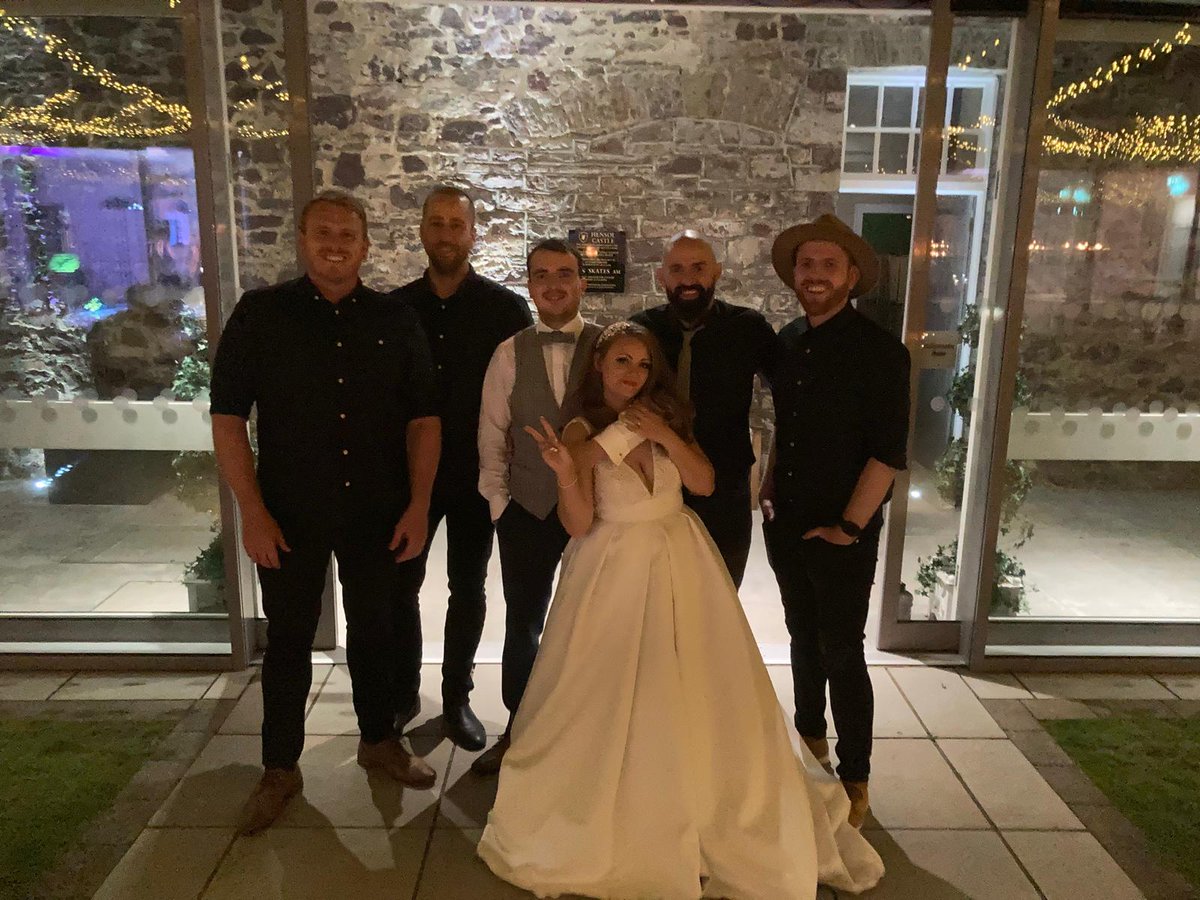 audiojaxx's tweet photo. Last night we had the pleasure of seeing Chris and his new bride Kirsty off in to married life. Llongyfarchiadau both ❤️👰🤵 and thank you for a wonderful night in the much loved @HensolCastle https://t.co/RWX2CZZtNZ