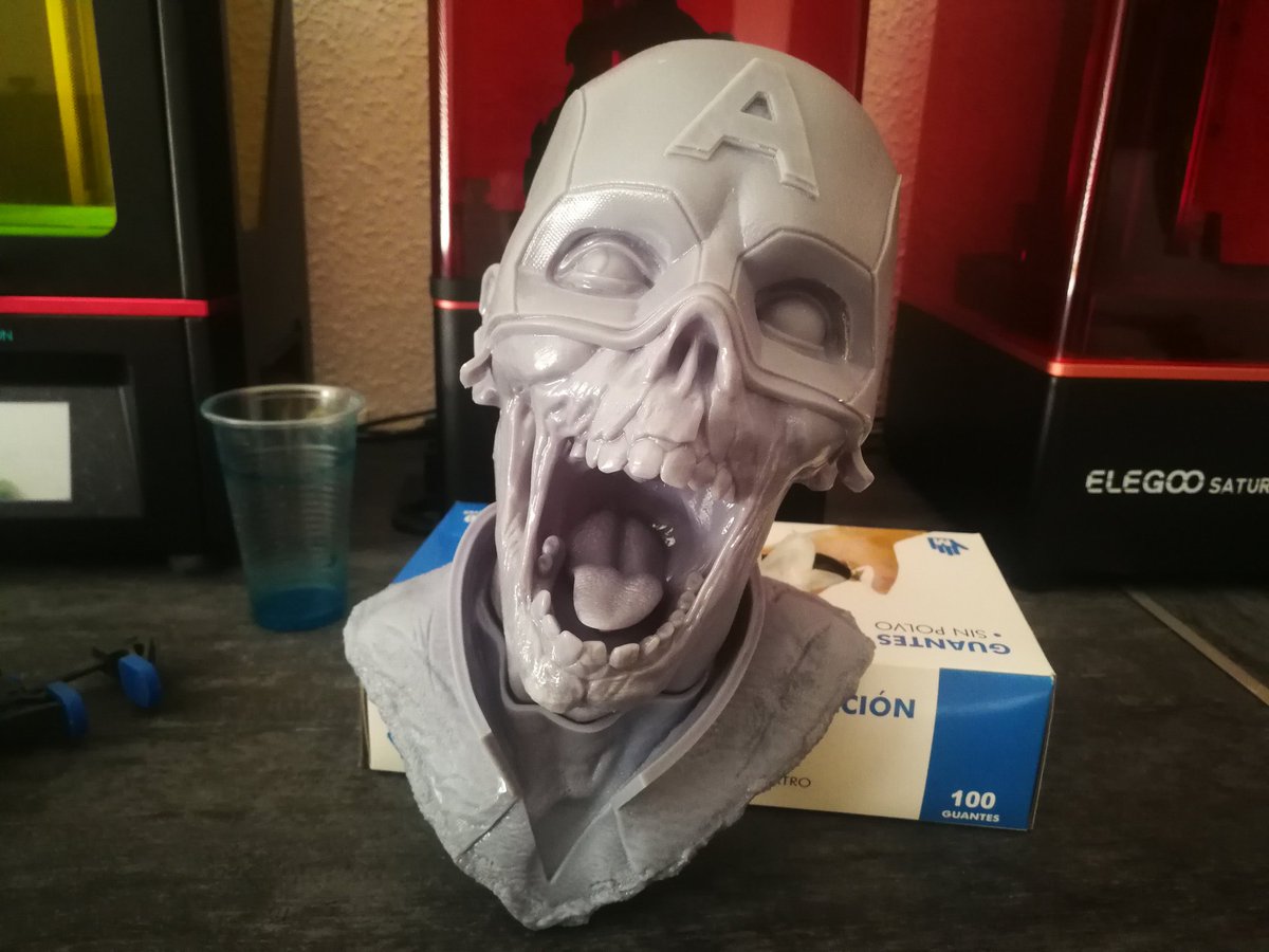 NGTrastear's tweet photo. Thanks to @IR_Sculpts for this awesome bust. Scaled at 170% and working on it #3Dprinting #WhatIf #Marvel #zombies #Saturn @Elegoo_Official https://t.co/aFWylnQKpa
