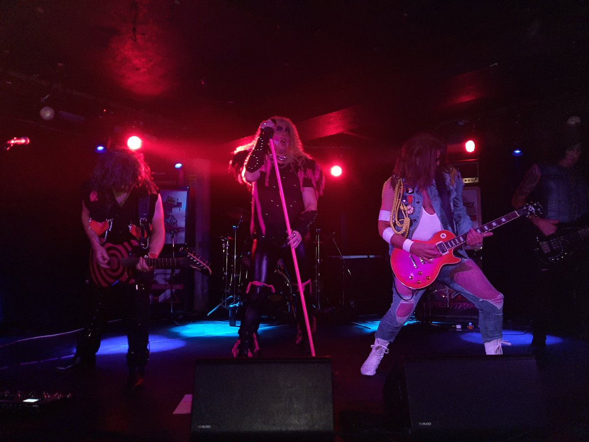 yatesy_oi_oi's tweet photo. @SisterTribute great gig last night at The Underworld. https://t.co/53R02jv2HC