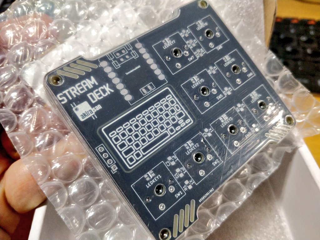 akirasan's tweet photo. Looks great!!! 😍😍😍
A simple StreamDeck #DIY with #XIAO is coming 🤫🤫🤫

✈️#PCB from @PCBWayOfficial and designed with @kicad_pcb
@seeedstudio https://t.co/eKN0OGVjBu