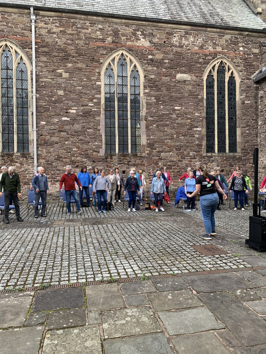 StMarysPriory's tweet photo. As well as excellent facilities & spaces for hire our outdoor spaces are equally fantastic. Here the Priory Courtyard is being used by @choirsforgood for their rehearsals! Get in touch with @TitheBarn if you want to hire space @ChurchinWales @MonmouthDCO https://t.co/PlQUCkAodR