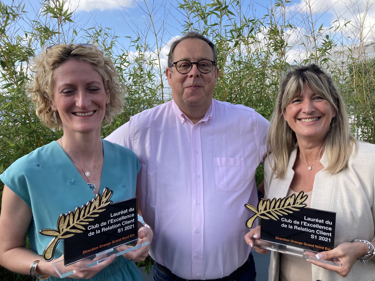 halbzajt's tweet image. Bravo à Vincent, Rachida, Guillaume, Sandrine, Fanny, Olfa et Apolline, nos premiers lauréats des trophées de l'excellence de la relation client #Orange. Merci pour votre engagement quotidien au service de nos clients au sein de l'USC Grand Nord-Est.