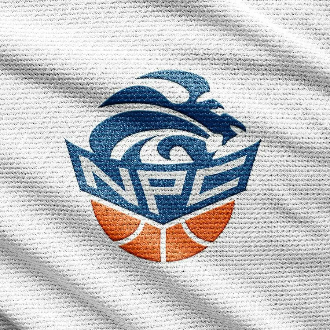 Nuova veste per il logo NPC 😍
Restyling graphic designer Marco Squatrito
🗣️ “Scopo del restyling è rendere il logo minimale, al passo coi tempi e semplice da utilizzare, ma senza stravolgere la sua identità!” Marco Squatrito

#KienergiaRieti #NcpRieti #Basket #Lnp #Restyling