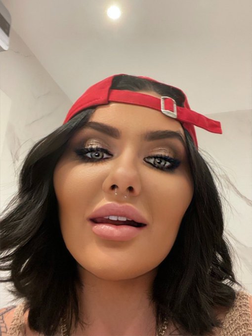 Why dont you follow me on OnlyFans? Link in bio 😇 https://t.co/RAOrEocmPB