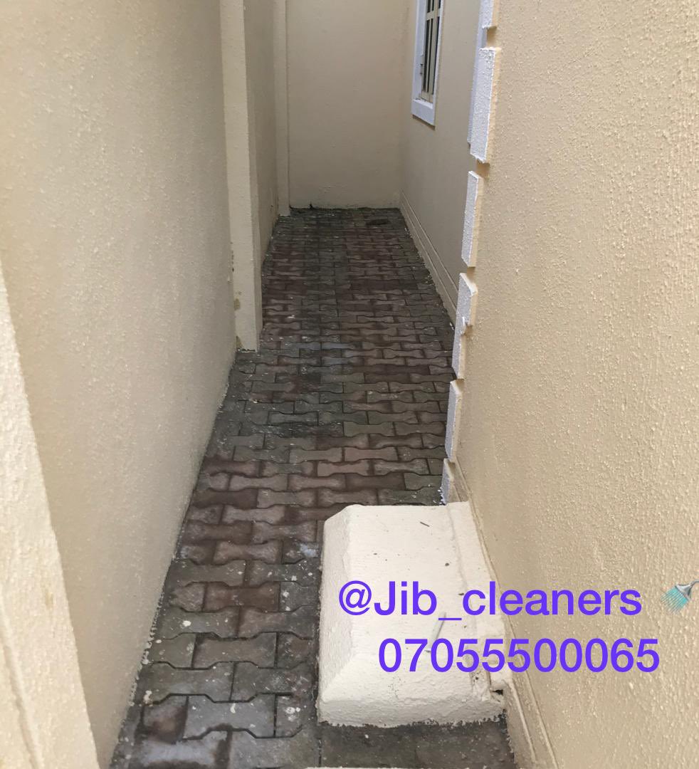 jamibcleaners's tweet photo. Before &amp; After Let's take care of General Industrial Cleaning Services and more, dm or call us to book for your session with us #generalcleaningservices #monthlycleaning service
#fummigation services 
#capetscleaning 
#sofacleaning 
@JibCleaners https://t.co/qvRjP00jPj
