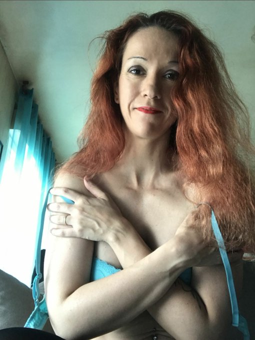 Retrouvez l'envoutante @Milena_Hotwife sur https://t.co/d4GXfp5pun ! Pour un acc&egrave;s direct &agrave; sa boutique<a class="tags" target="_blank" title="On Twitter" href="/?out=eyJ0eXAiOiJKV1QiLCJhbGciOiJIUzUxMiJ9.eyJpYXQiOjE3MjIyNDk5MjksImlzcyI6InR3cG9ybnN0YXJzLmNvbSIsIm5iZiI6MTcyMjI0OTkyOSwiZXhwIjoxNzUzNzg1OTI5LCJyZWRpcmVjdF91cmwiOiJodHRwczovL3R3aXR0ZXIuY29tL01pbGVuYV9Ib3R3aWZlIn0.tpxbmpZJHs2DXwyYj3jIO4A4JhumcgGOGD3j1WsED5hDYMMBUfr0SldS4y-sE6mvPyPbkpU5QgL6CA2OkHzSrA">@Milena_Hotwife</a><a href="/tag/blog"class="tags"><span>#blog</span></a><a href="/tag/jm"class="tags"><span>#jm</span></a><a href="/tag/pictureoftheday"class="tags"><span>#pictureoftheday</span></a><a href="/tag/partenariat"class="tags"><span>#partenariat</span></a><a href="/tag/swame"class="tags"><span>#swame</span></a>