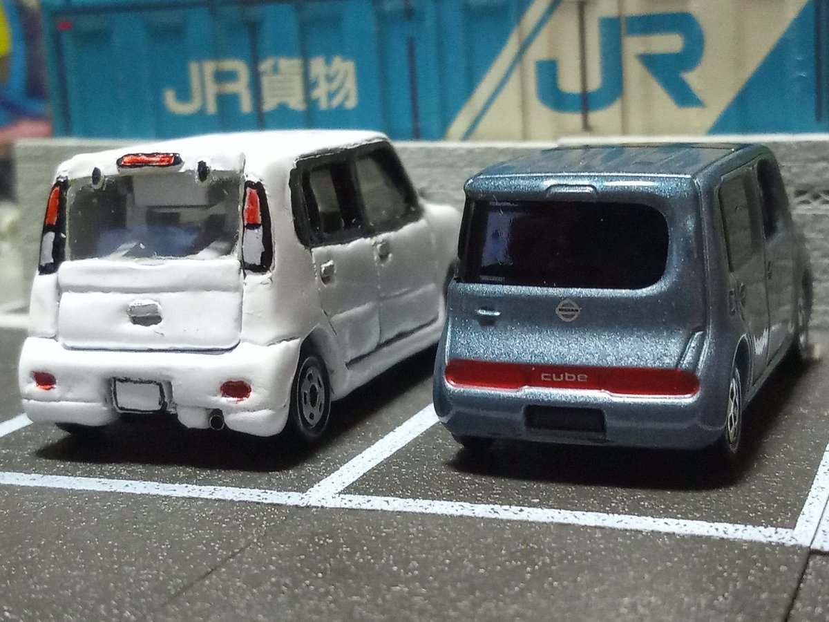 非売品】トミカ 日産 初代キューブ Z10 10色セット ショーケース付き