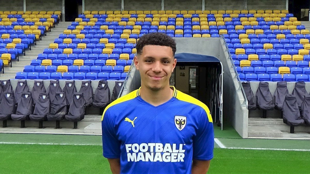 ChelseaIoanArmy's tweet photo. Henry Lawrence game by numbers vs Ipswich:

- 5 interceptions 🤯
- 3 tackles
- 6 ground duels won 👏
- 1 blocked shot
- 2 fouls won
- 2 chances created 🔥
- 2 out of 2 crosses completed
- 100% dribble success rate

Yet another great performance from Henry. 👏 @henry_lawrence2 https://t.co/iscVr5wUYH