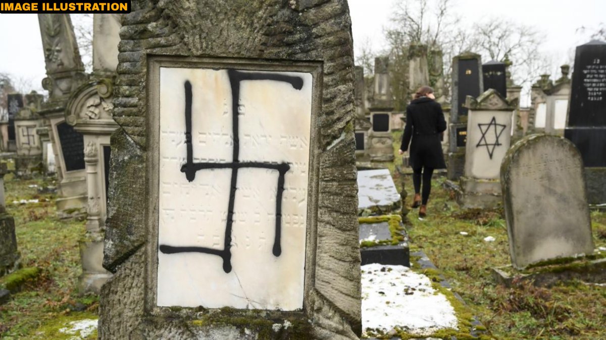 🇫🇷 👮‍♀️ FLASH | Des #tags #antisémites 'Morts aux juifs' ont été découverts ce samedi 28 août au matin sur le mur d'enceinte extérieur du #cimetière de #Rouffach. Le mur d'une grange attenante a aussi été #dégradé.

(FranceBleu) #Antisémitisme