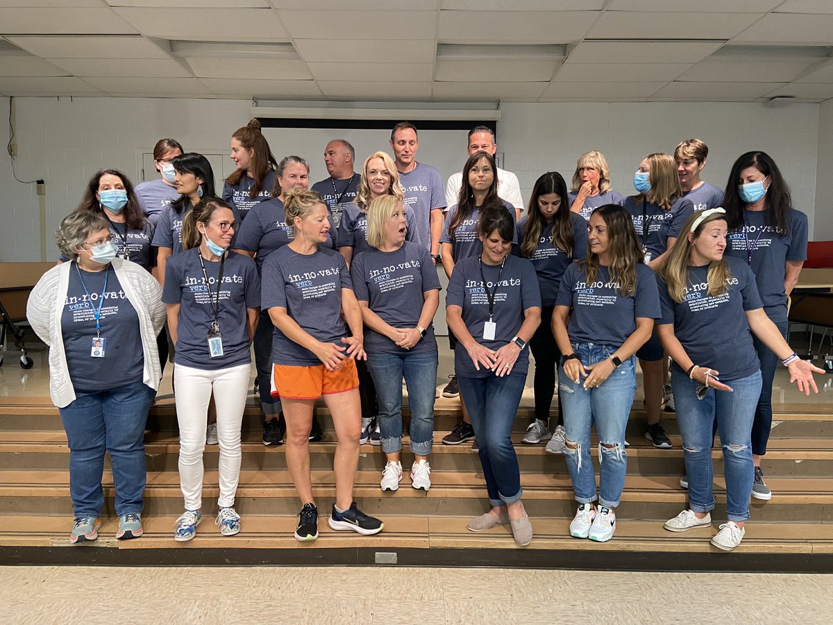 Grateful to be surrounded by such an amazing crew <a href="/HCSD_ILC/">The Innovation Campus</a> . 1st pic is Twitter ready- 2nd pic is probably more accurate! Wouldn’t want to change the world with any other staff!