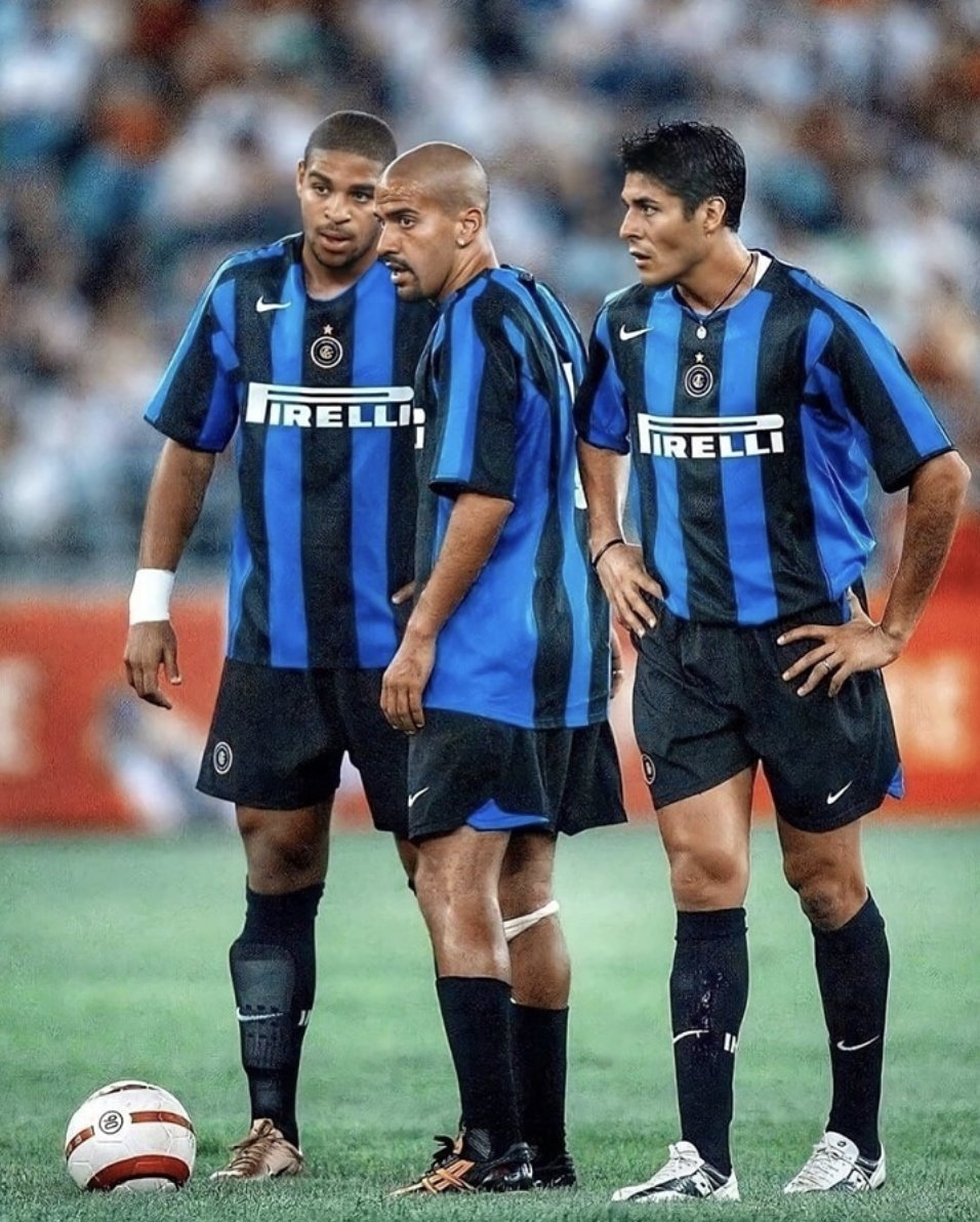 ofutemundo's tweet photo. Era uma   vez na Inter de Milão. https://t.co/TKAZqnO9zF