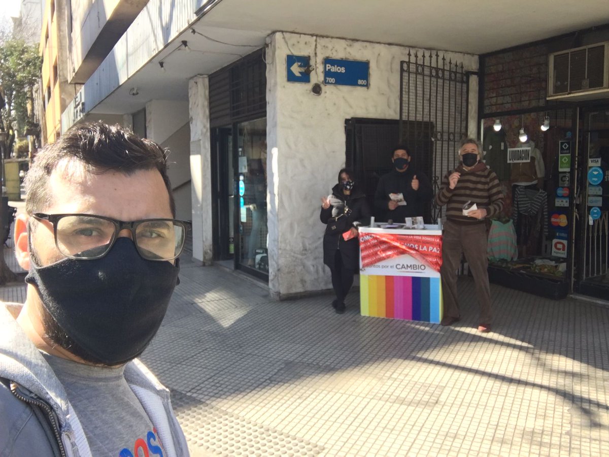 mpvischi's tweet photo. Gracias vecinos 💪 Hoy estamos nuevamente en esquinas de la Comuna 4 con las propuestas de #VidalYTetaz en el Congreso para CABA y Argentina.

Atendamos las verdaderas prioridades, cuidemos la educación y recuperemos la fortaleza de nuestras pymes, #JuntosPodemosMas 🗳 #Lista501A https://t.co/AImTu9C0cB