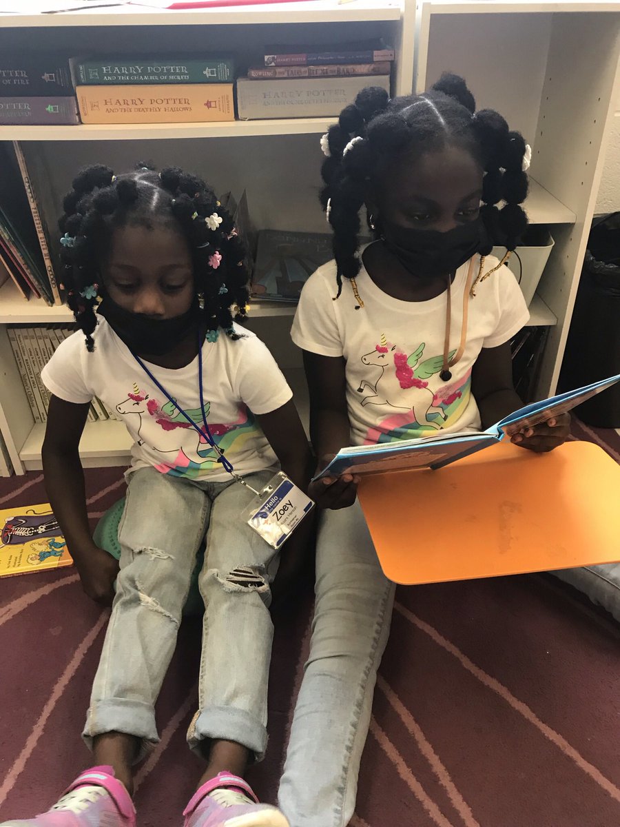 ☺️We got to meet our new Kindergarten Buddies on Friday.   These two sisters reading together are too cute 💕#libbacktogether <a href="/MissBurnheimer/">Miss B</a>