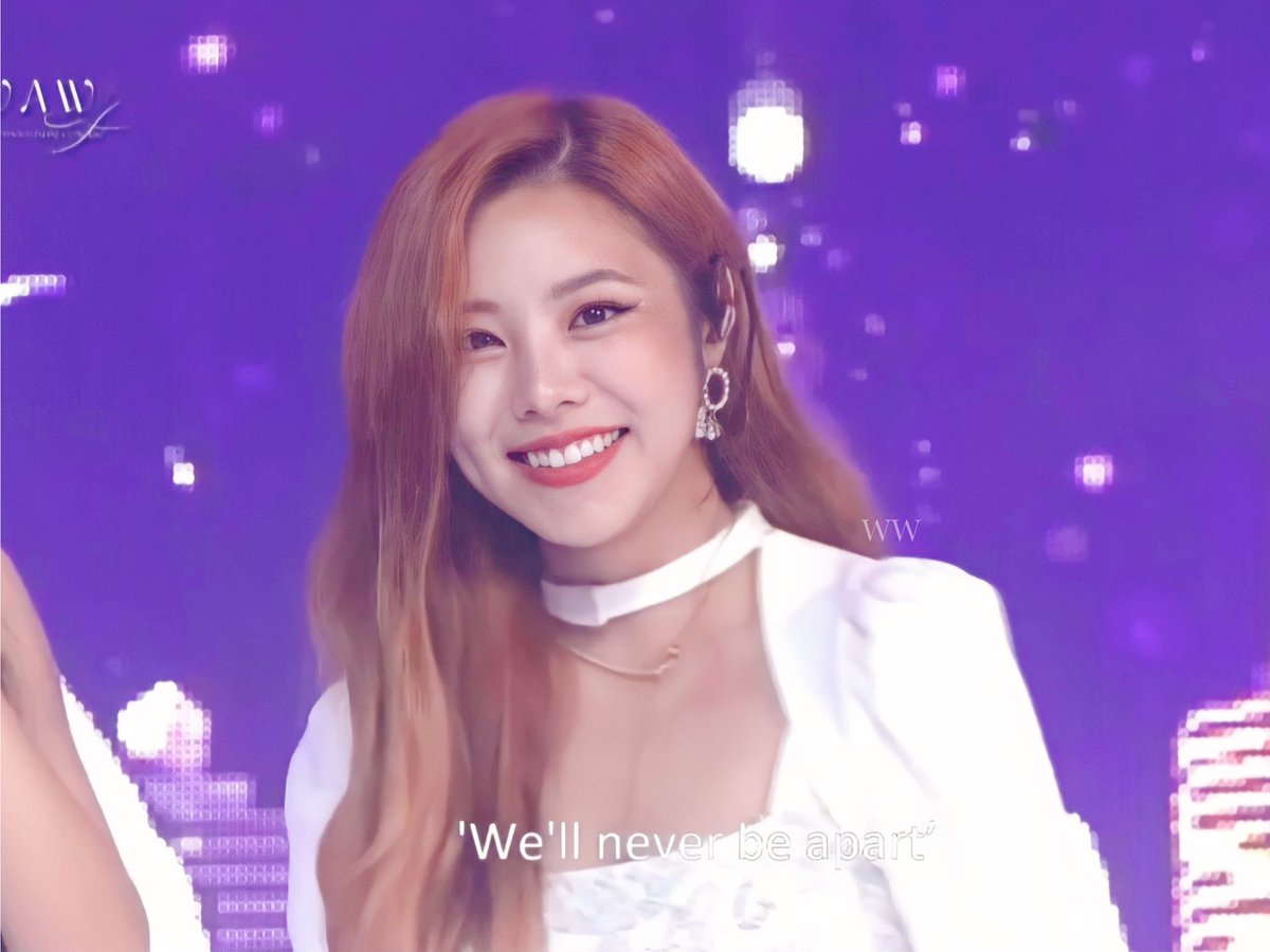 winkingwheein's tweet photo. i mean look at her 🥺😍

#WHEEIN #휘인 #MAMAMOO #마마무 https://t.co/634as8PgPj