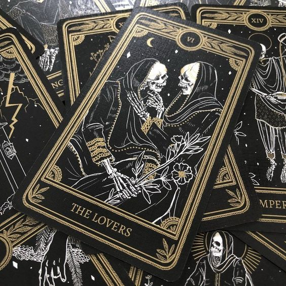 frostbyteincity's tweet photo. a nomin au; 

in which tarot reader na jaemin impulsively uses a new deck to test his love compatibility with popular boys at school, including president of the student council lee jeno. what he didn't expect was the card 'the lovers' showing up right under jeno's name. https://t.co/mdyy5uO5KN