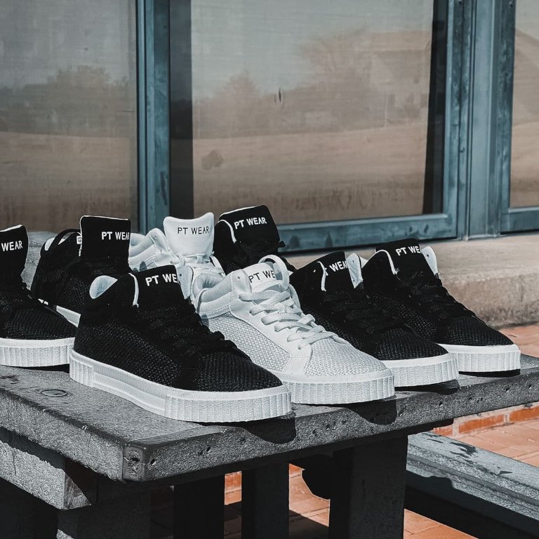 KasiEconomy's tweet photo. Engineering student from Sekhukhune Mabushe Tsima  has launched his own sneaker company called @pt_wear. Their sneakers are called SEKHUKHUNE Edition 1 in honor of the great Bapedi king. https://t.co/ExUjZIdzym