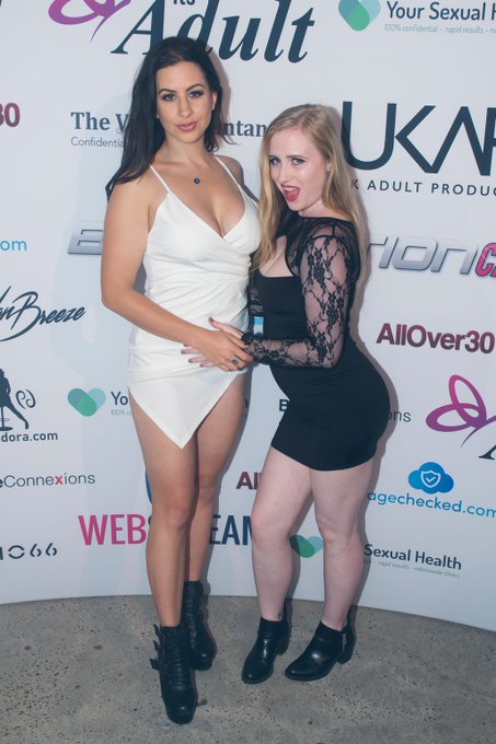 Just uploaded a full video with beautiful @satinespark to my VIP page 😍😈 New content every day and ALL<a class="tags" href="/tag/satinespark">@satinespark</a>