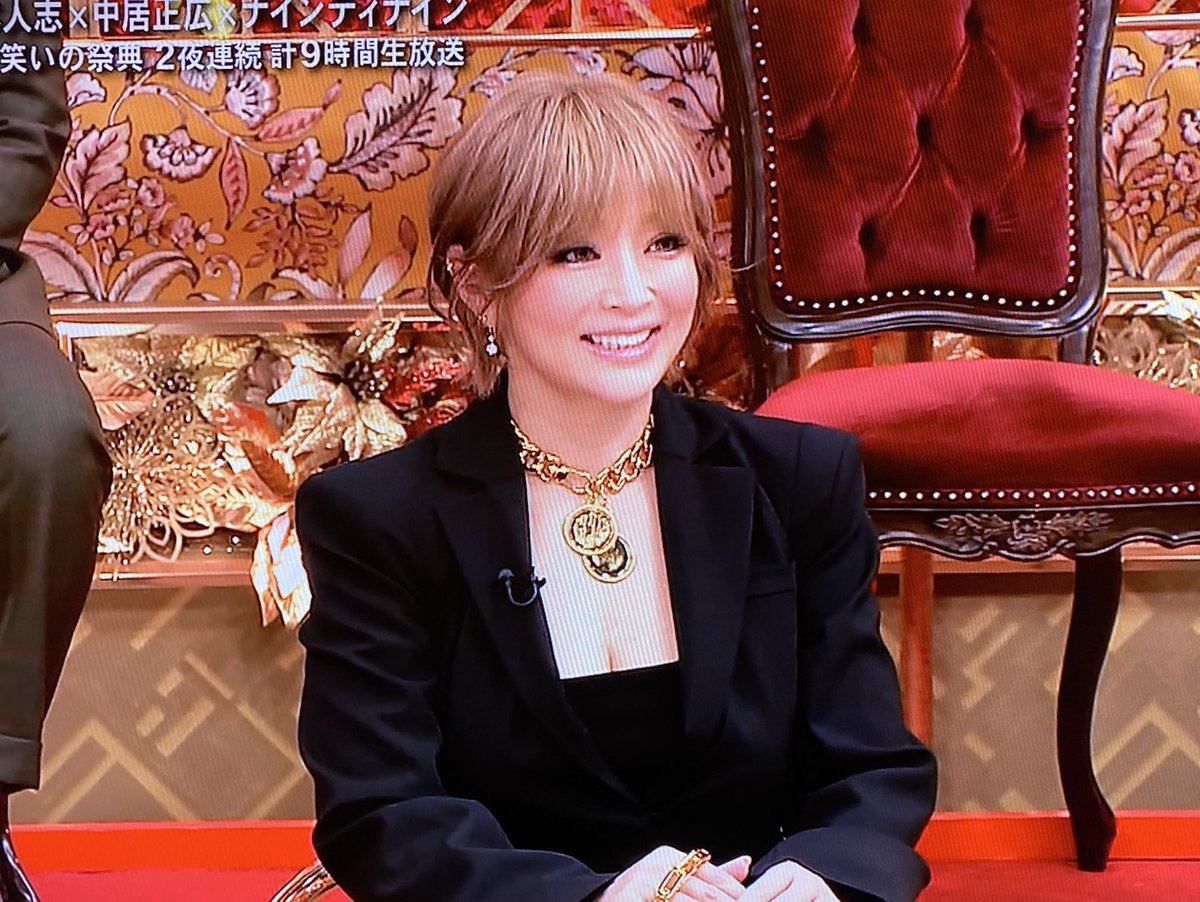 hyperlove358's tweet image. 浜崎あゆみさん顎ががずいぶんシャープになりましたね

 #FNSラフアンドミュージック
#浜崎あゆみ