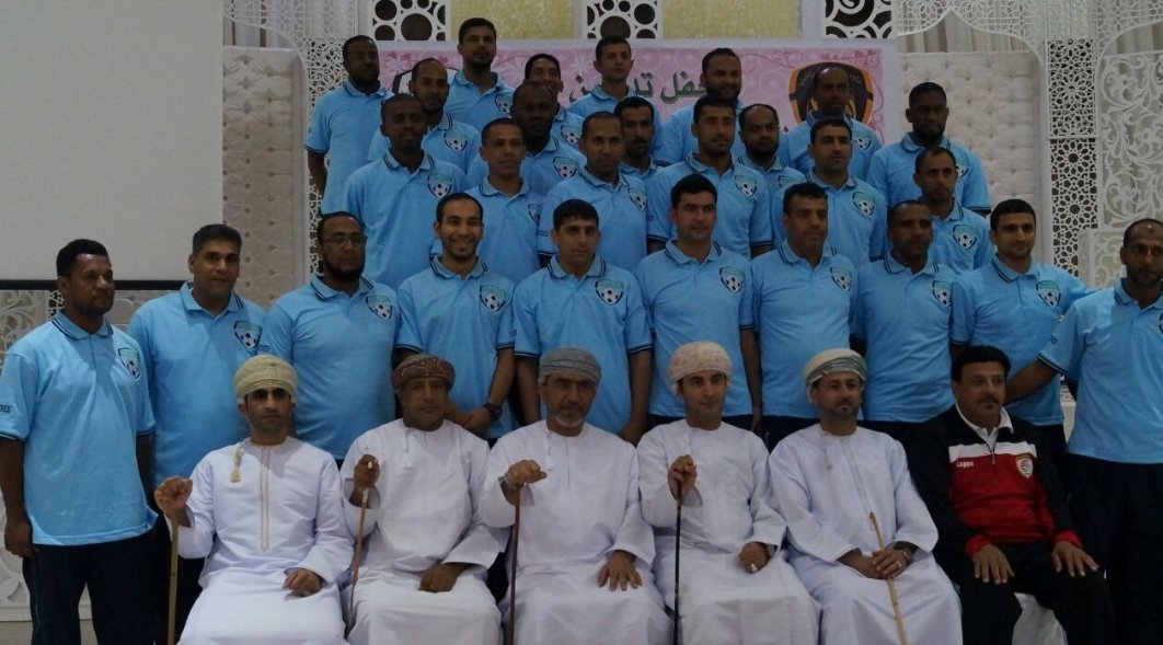 ClubSamail's tweet photo. يتقدم رئيس وأعضاء رابطة مدربي نادي سمائل بخالص التهاني للشيخ سالم بن سعيد بن سالم الوهيبي بمناسبة فوزه برئاسة مجلس إدارة الإتحاد العماني لكرة القدم، سائلين المولى عز وجل أن يوفقكم في خدمة الوطن و تطوير الكرة العمانية. https://t.co/77Iht0cZWW