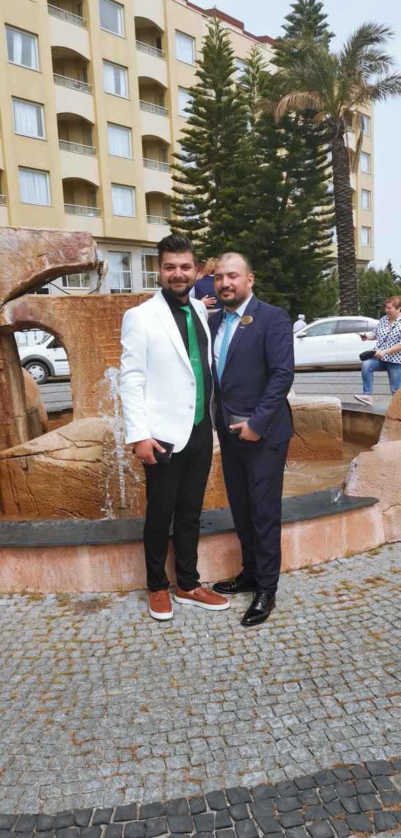 Ersagbkr's tweet photo. Ortaasya’da bir çok büro müdürü,bürolar açılmasına gece gündüz çalışarak disiplini ahlakı vefası ile bir çok kişiye örnek olmuş çalışkan azimli ve kararlı orta asya bölge müdürü Mustafa Alkan kıdemli üst bölge müdürü olmuştur. Tüm ekibini tebrik eder başarılarının devamını dilerm https://t.co/JJCtShGKKv