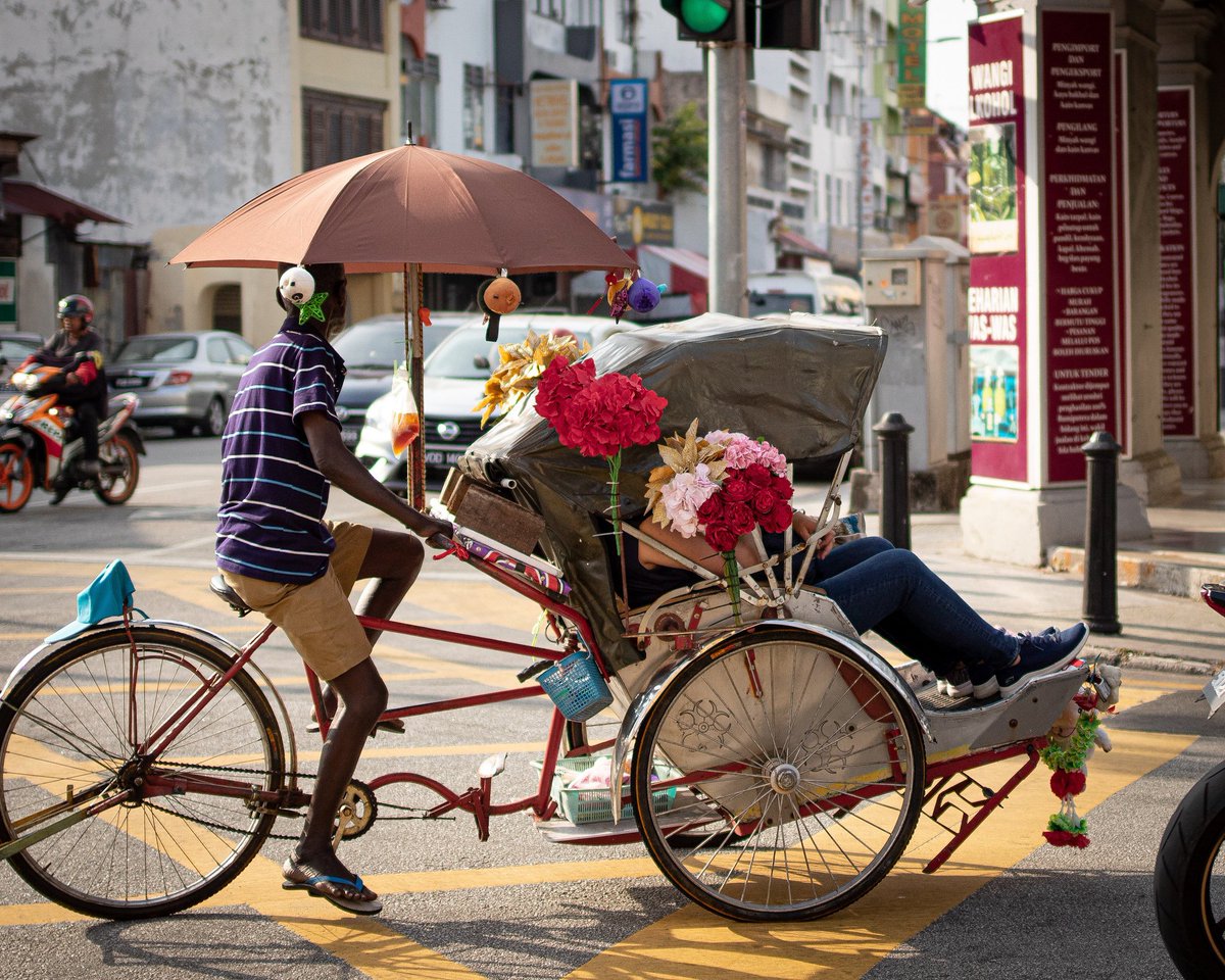 Cjphotography10's tweet photo. I want to go back to Malaysia https://t.co/usBMyebPNS #Malaysia #streetphotography #penang #georgetownpenang https://t.co/OvQexisU8A
