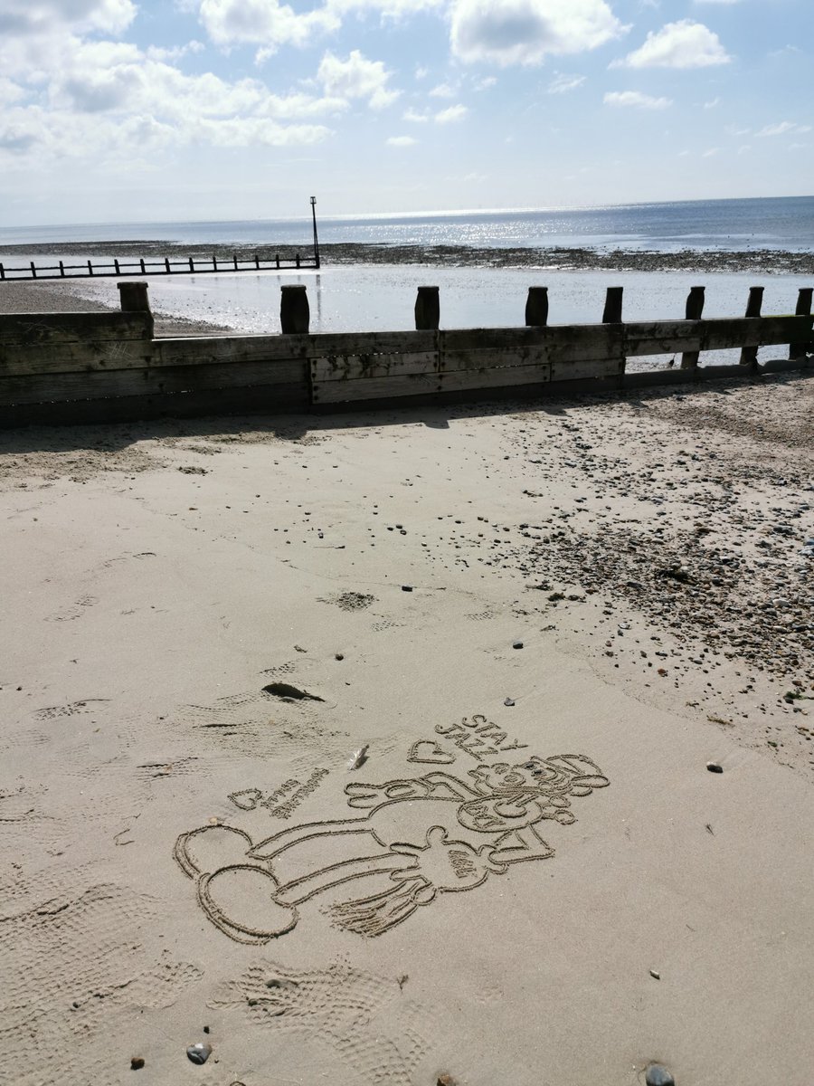 DigiDaughter's tweet photo. Keep Singing 🎶 #ClaraCluck #operasinger #Chicken #Disney #MickeyMouse
Stay Jazz 🎵 #Disney #HoraceHorsecollar #Horse #TheJazzFool
💛 #StaySafe #sanddrawing #beachart 🌊 #Lockdown2021 #morale #VitaminSea #Lockdown2020 #comics #cartoons ✍️ #SandBanksy #shorelinesally No.1115-6 https://t.co/LgbEeQFWju