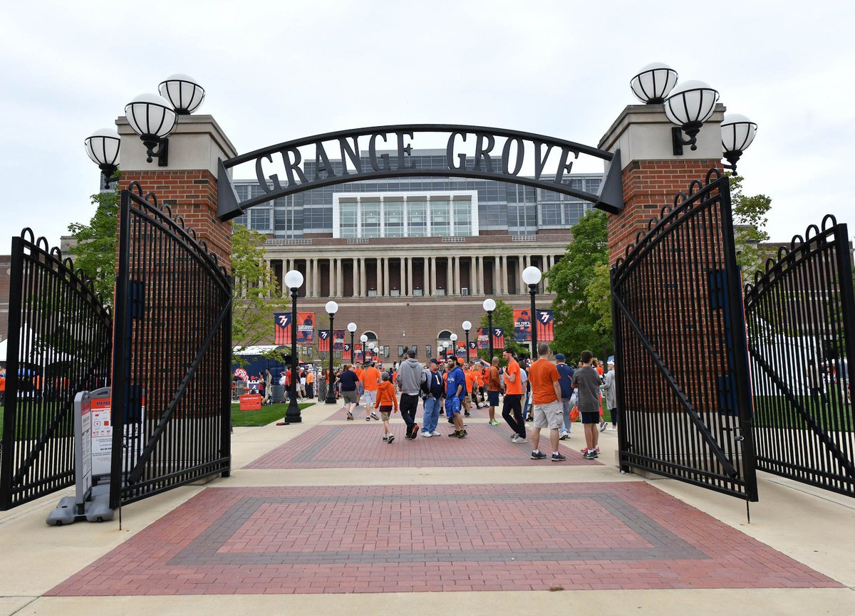 TheGrangeGrove's tweet photo. It’s Gameday and gates are open! #illini #grangegrove #beatnebraska https://t.co/X2ytFN2cXE
