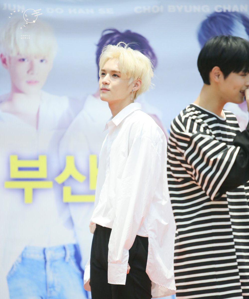 170912 부산 팬싸 HQ

너무 보고싶어요 🍯

#빅톤 #임세준 #세준 
#VICTON #LIMSEJUN #SEJUN