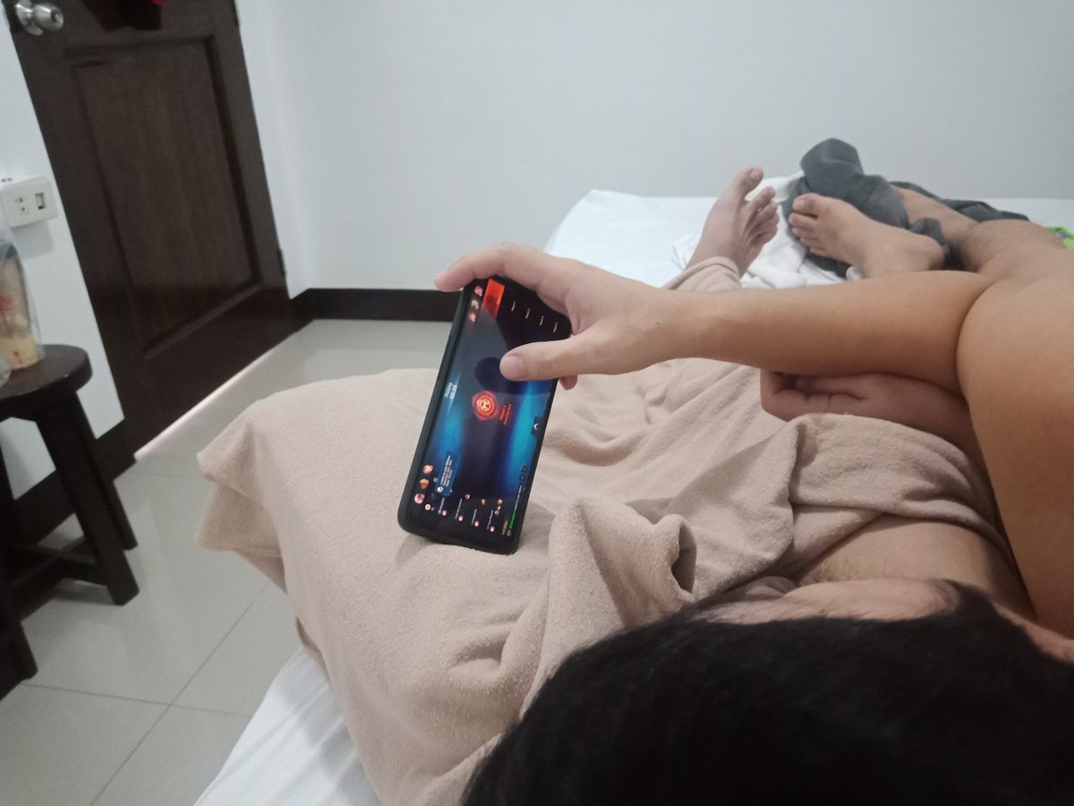 jeromyocom's tweet image. enjoy your food babe ML kalang gyan ikaw na bahala Call of duty lng ako😎💧