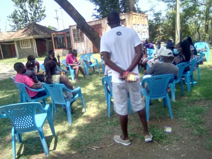 HealthandEcono1's tweet image. Together with other like minded organization we had discussion around covid 19 ,mental health and SRHR with adolescent and youth in nyalenda vocational training (kuap) @jijengeyouthorg @Oayouthkenya @TinadaOrg @BiesshopConsult @LocalLida @KenyaSRHR @SrhrUhc