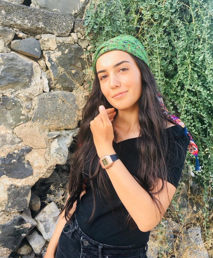 Merve'den  3 gündür haber alınamıyor.
Aklımda bin tane kötü senaryo var sadece hiçbirinin gerçek olmamasını diliyorum.
Lütfen ses olun.

#MerveMutluNerede