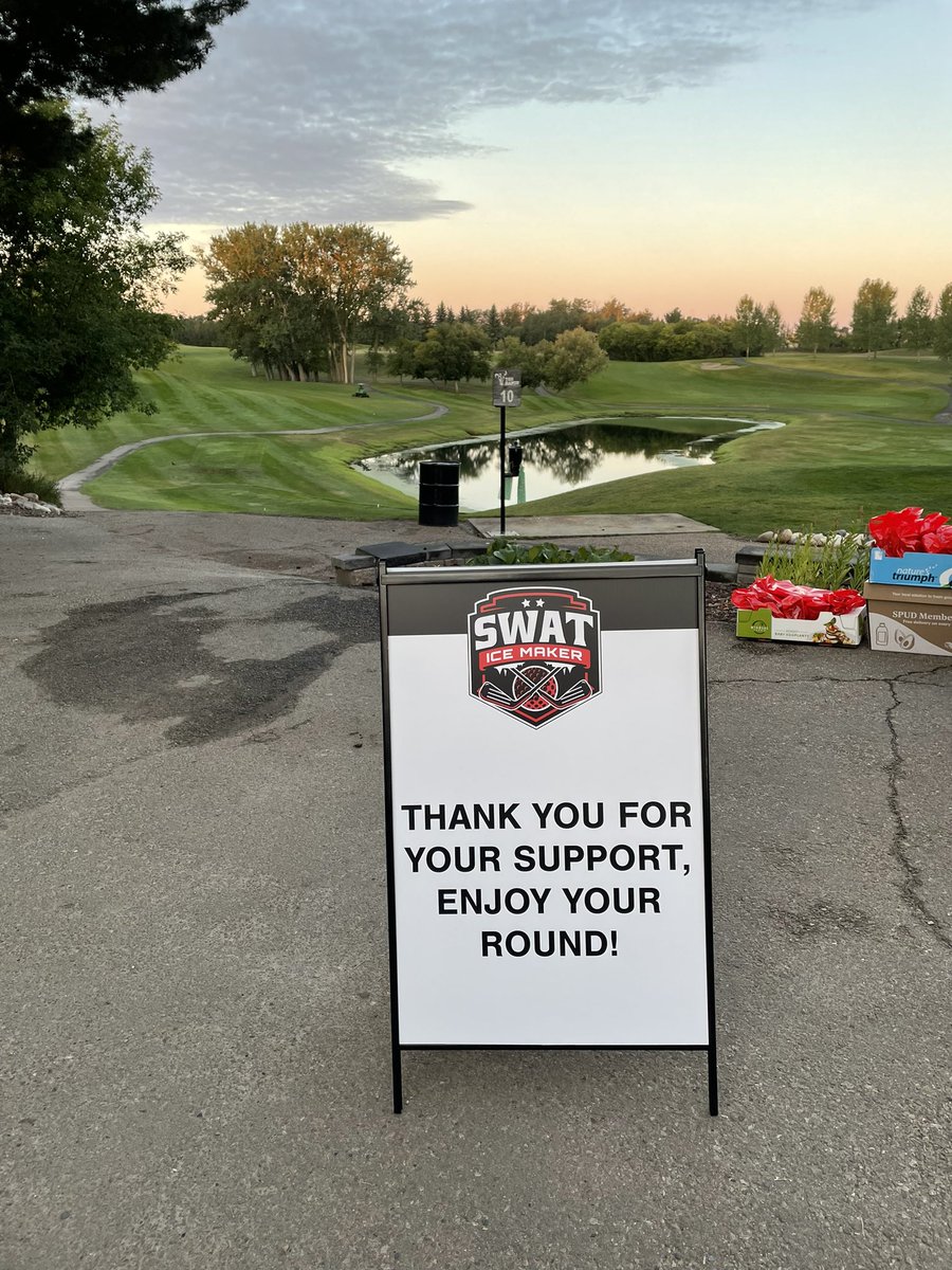 SWAT_PRESIDENT's tweet image. The @SWATHockey team is getting things setup bright and early this morning @ranchgolfcourse. #SWATIceMaker Golf Tournament.