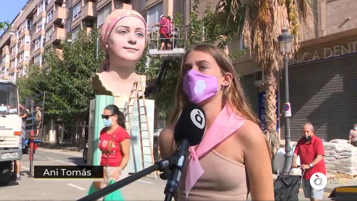 Perquè les #falles guarden moltes  històries que calen ser contades...
Com la que hem vist hui, de <a href="/melubort/">Carmen Bort</a>, en la <a href="/FallaMalilla/">Falla Malilla</a>, <a href="/BYCHUKY/">CHUKY</a> i la <a href="/CasaRonaldVLC/">Casa Ronald Valencia</a>.
#fallesSolidàries #Falles21
#LesFallesÀPunt