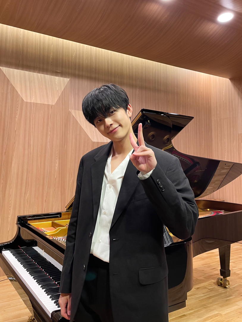 [📢] Goodbye '#PIAHO' 🎹 <Dear. 선호에게> 이벤트 참여 안내 

'PIAHO' 콘텐츠를 통해 행복을 전해준 선호에게 하고 싶은 말을 적어주세요! :) 💛 

▪참여 기간 : 21.08.31 (화) 10PM (KST) 까지
▪참여 링크 : naver.me/GAiXRqdA 

#유선호 #YOO_SEONHO #피아호