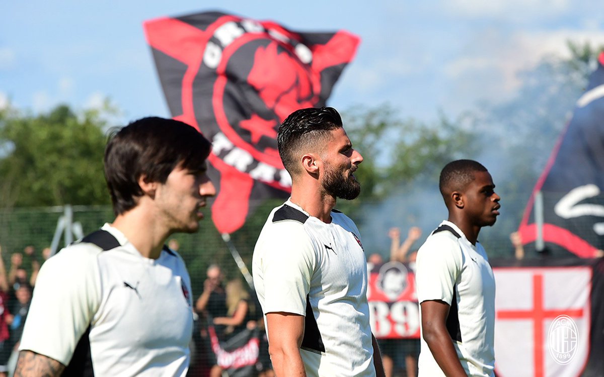 AC Milan tweet media