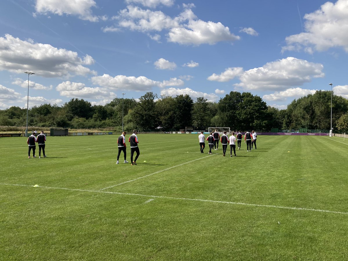 FCIsleOfMan's tweet photo. Ravens have landed.....Hello @WD_CFC #uptheravens #beenyshare #nonleague https://t.co/ubjmiXywmB