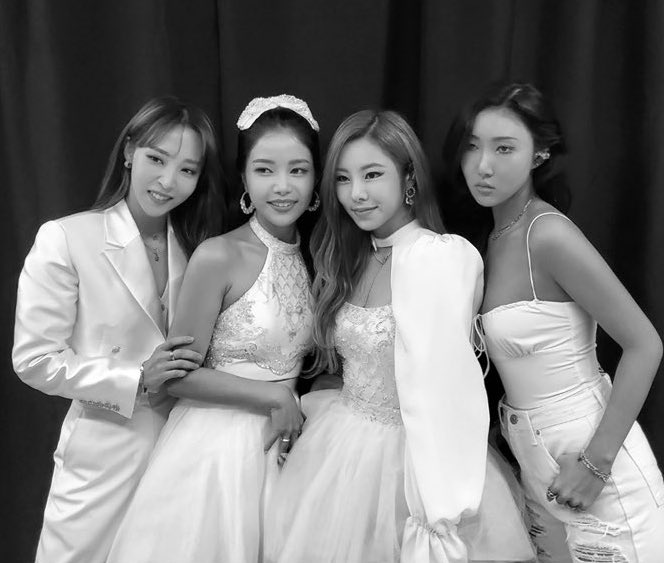 KIWIBYUL's tweet photo. mamamoo got married i’m so happy for them https://t.co/1TEgTyX6PO
