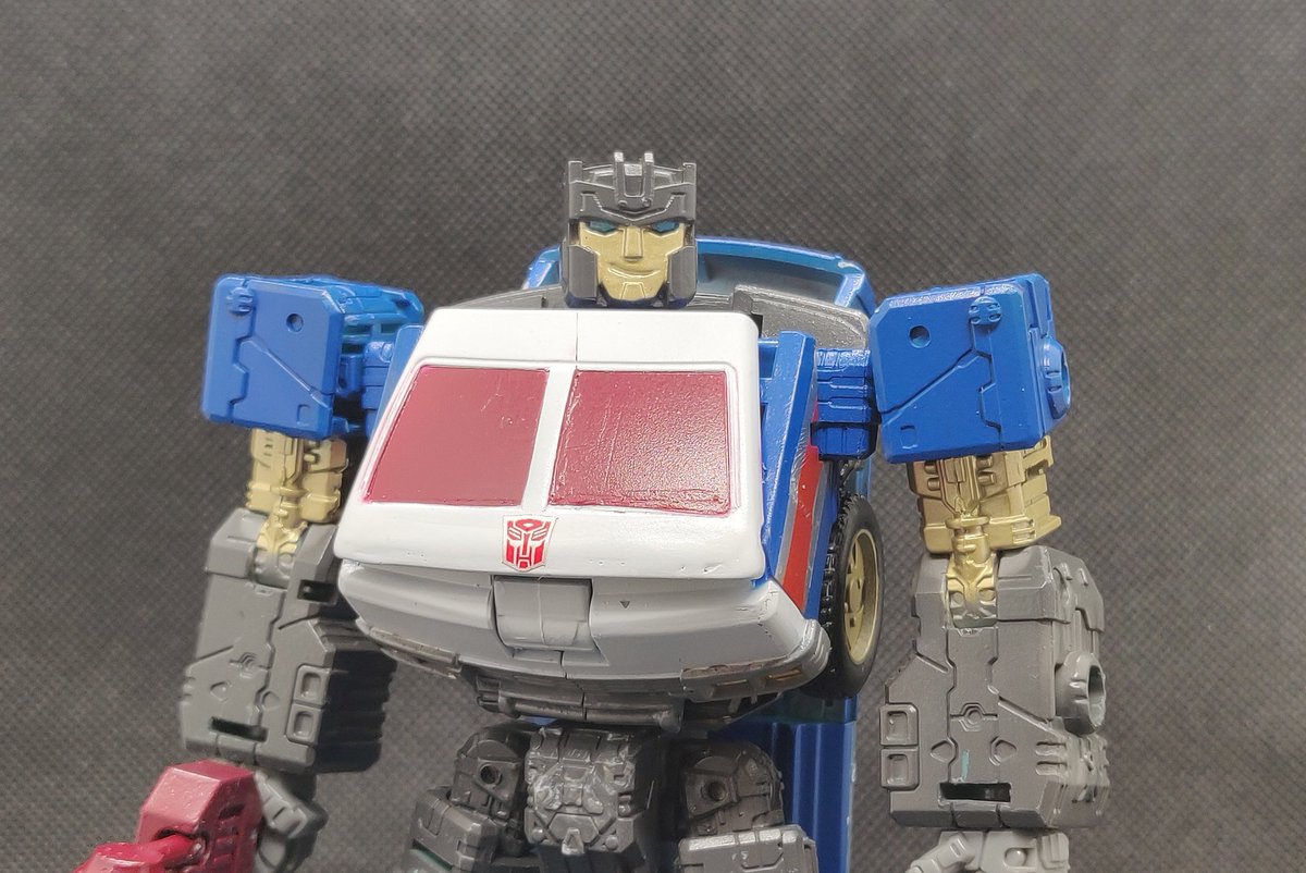 TheClutterdDesk's tweet photo. So since ya lot seemed to like Towline here is a couple more images of him I thoughts you'd like.

#transformers #Custom #Energon #Towline #3Dprinting https://t.co/a2j86sQORR