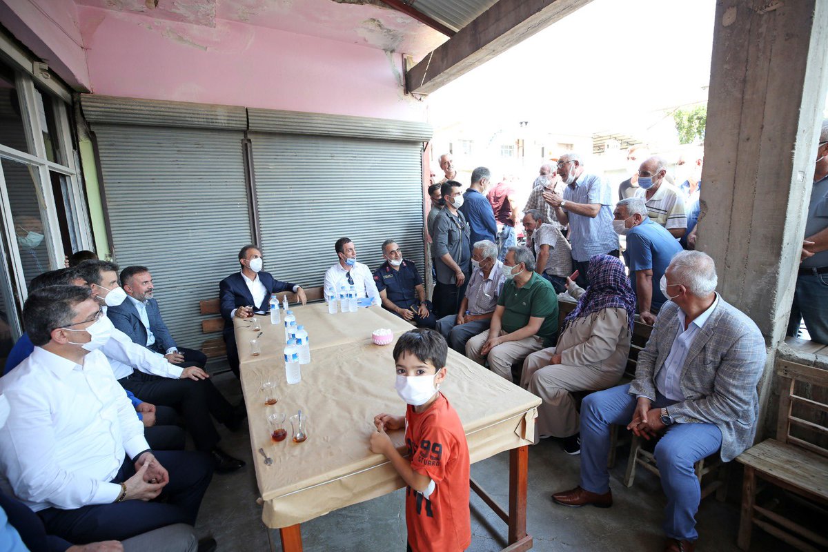 omerrcelik's tweet photo. #Kozan #Akdam mahallesinde çay davetinde bulunan hemşehrilerimizle bir araya gelip, sohbet ettik. Sıcak çayları ve sıcak sohbetleri için müteşekkiriz. https://t.co/JyTYM90BUe