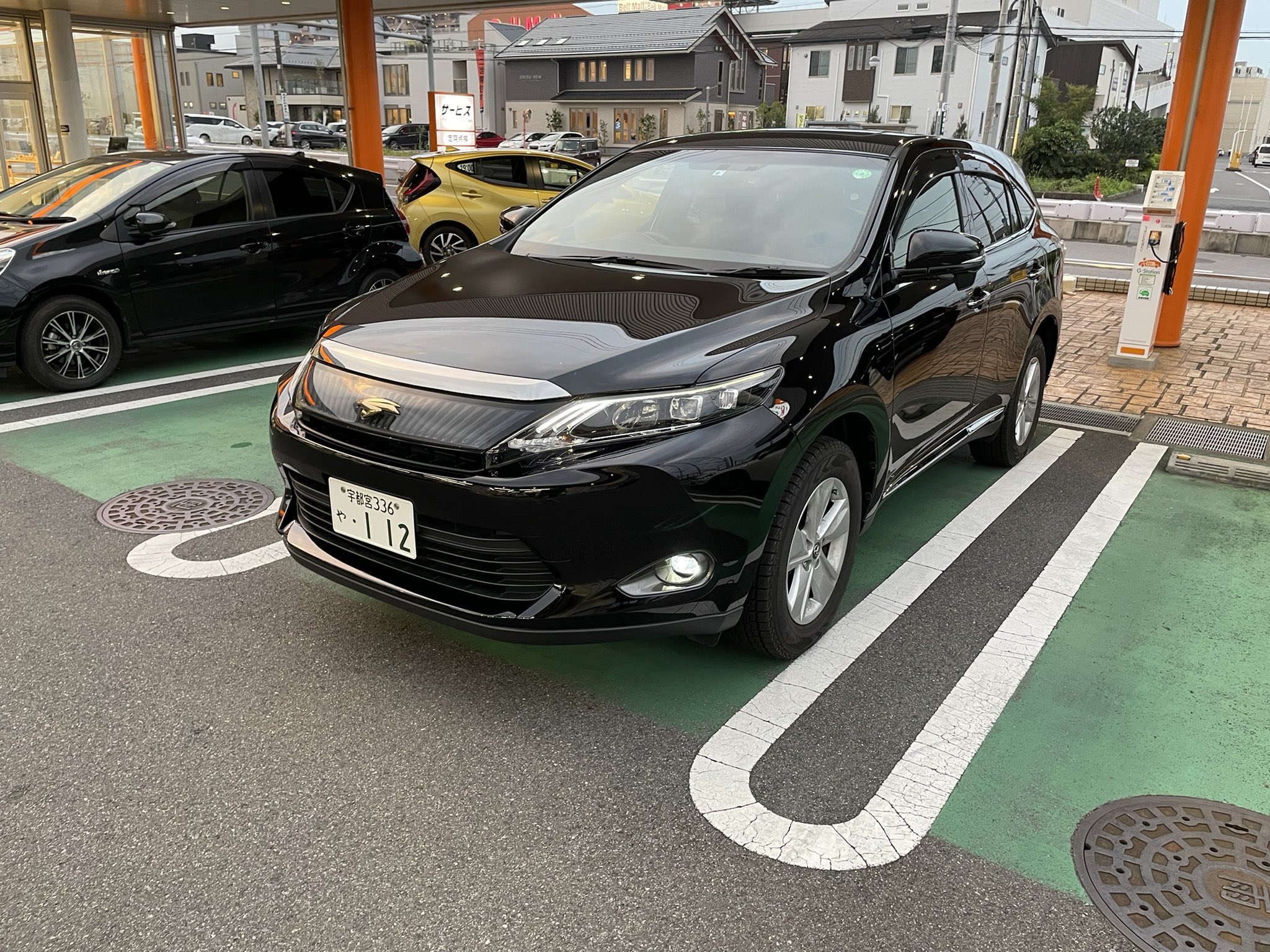 まさと 約4年 6900km 乗ったハリアー60系とさようならして 今月からハリアー80系にお世話になります ハリアー80 新型ハリアー T Co Pj0qfwxcai Twitter