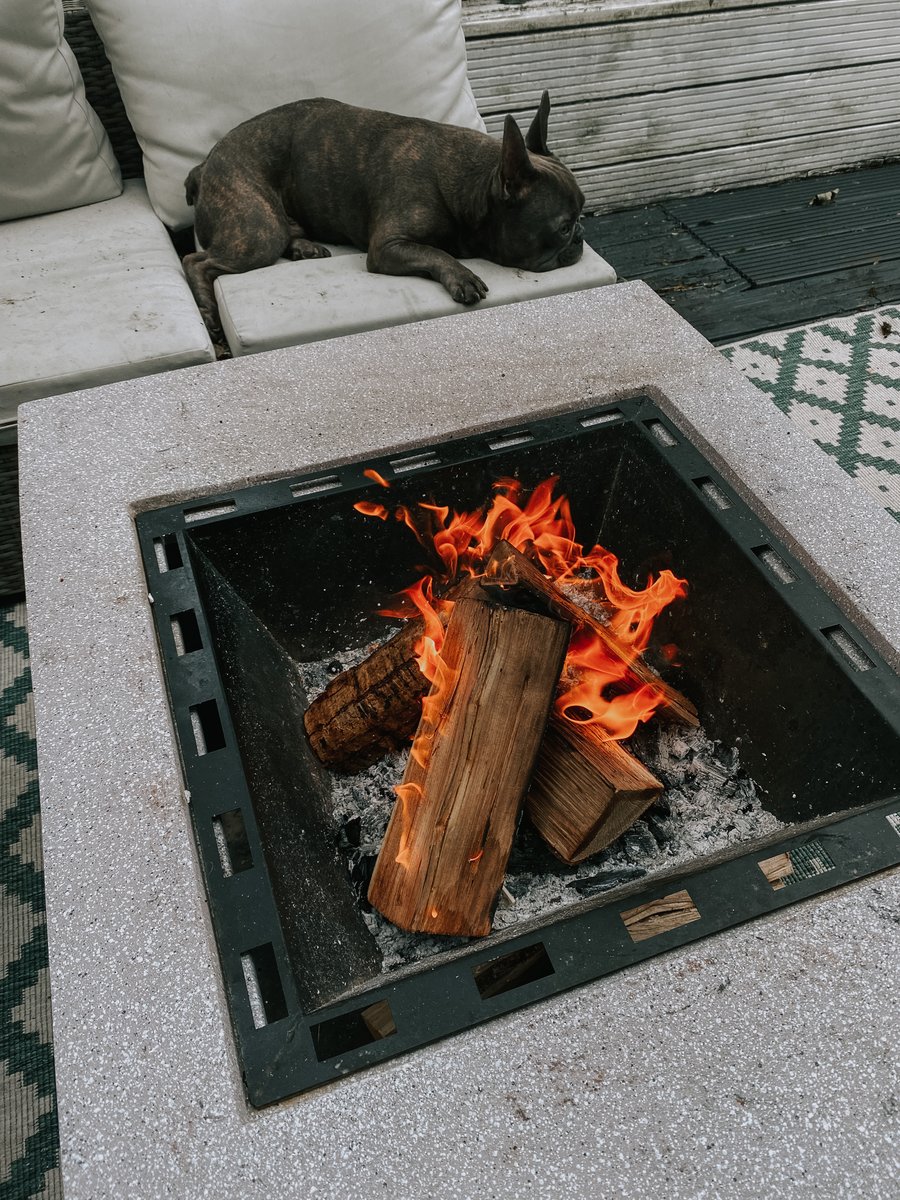 Carl Thompson tweet media