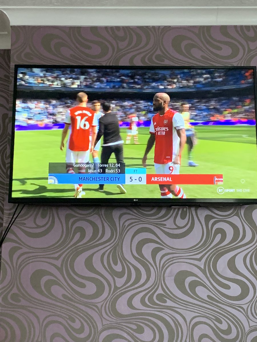 suzywotz's tweet image. Fabulous sights from my sofa today #goodstuffing #upyoursparker